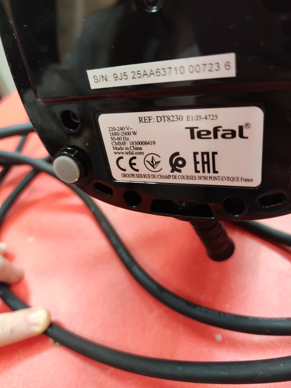 Отпариватель Tefal Access Steam Force DT8250E1