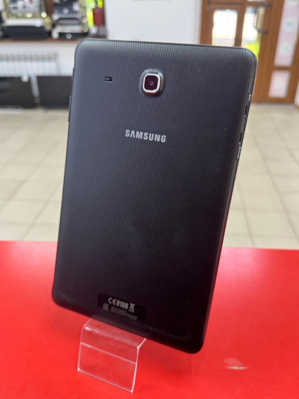 Планшет Samsung Galaxy Tab E 9.6 SM-T561